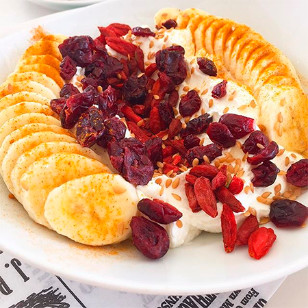 Yogurt con bayas de goji